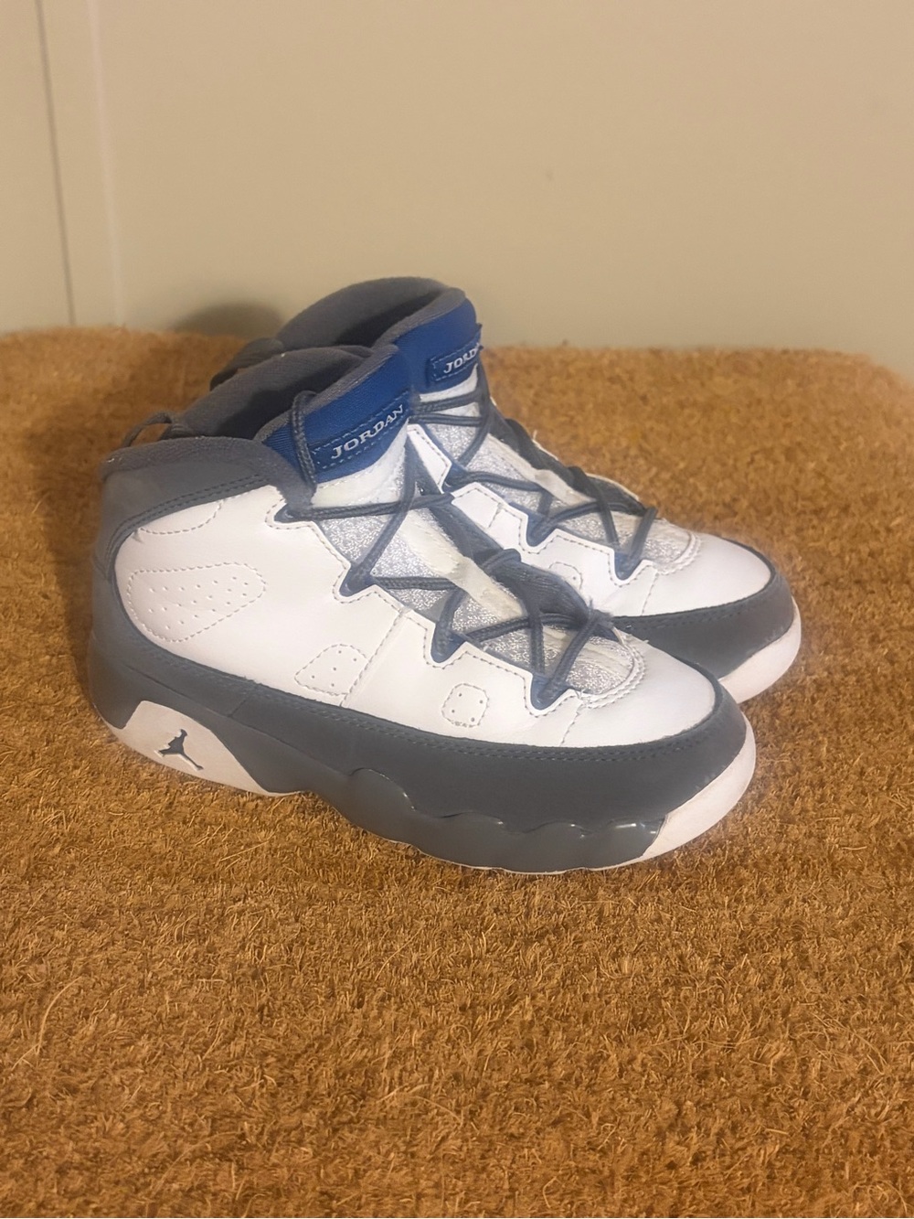 Jordan Kids Basketball Sneakers in White, Gray, and Blue